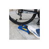 BOMBA DE PIE DE 1 CILINDRO CON MANOMETRO GOODYEAR