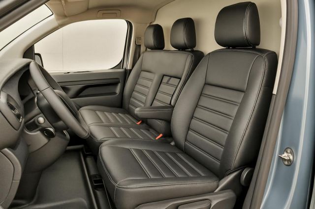 FUNDA POLIPIEL FORD 2023- CUSTOM II TRANSIT 